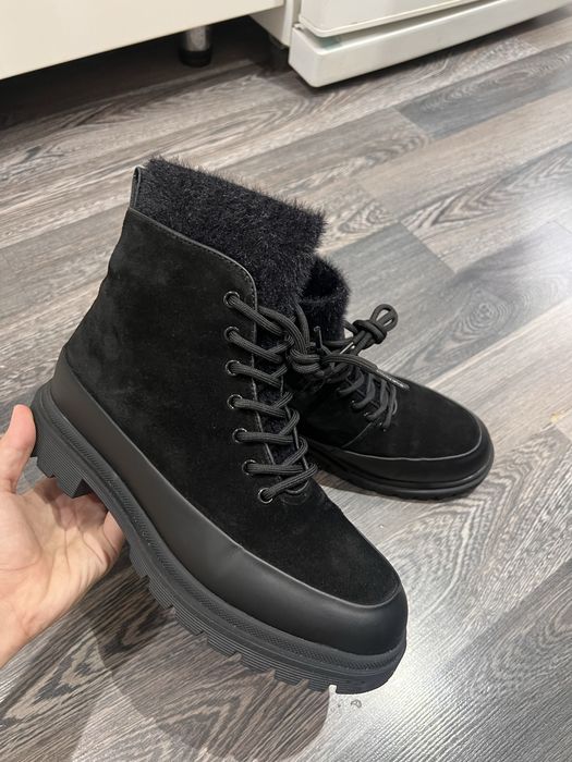 Зимние ботинки почти новые