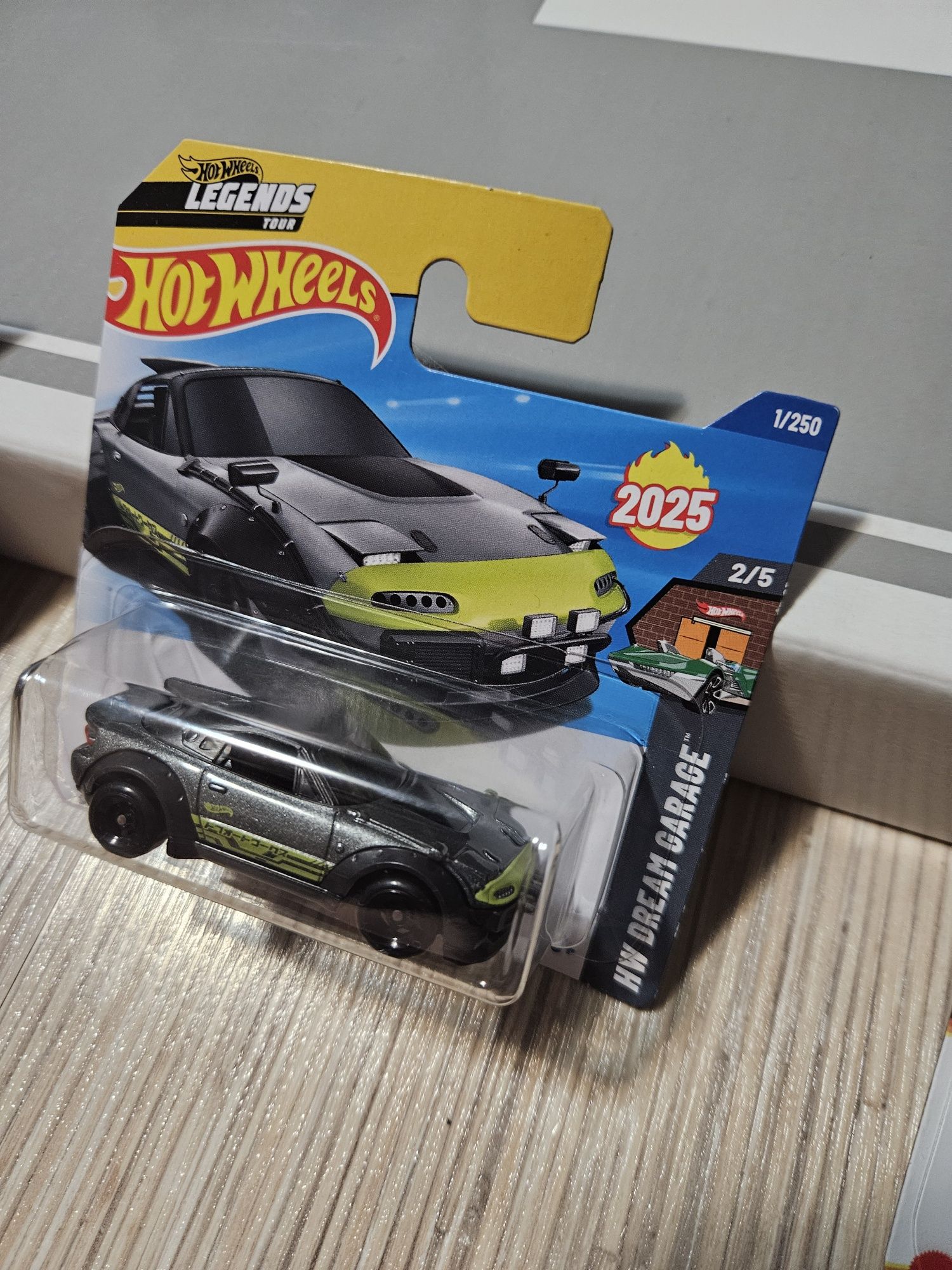 Hot wheels метални колички,нови!