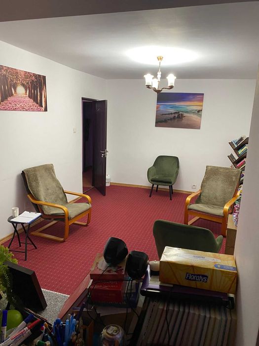 Ap. 3 camere, parter, transformat in spatiu comercial si garsoniera