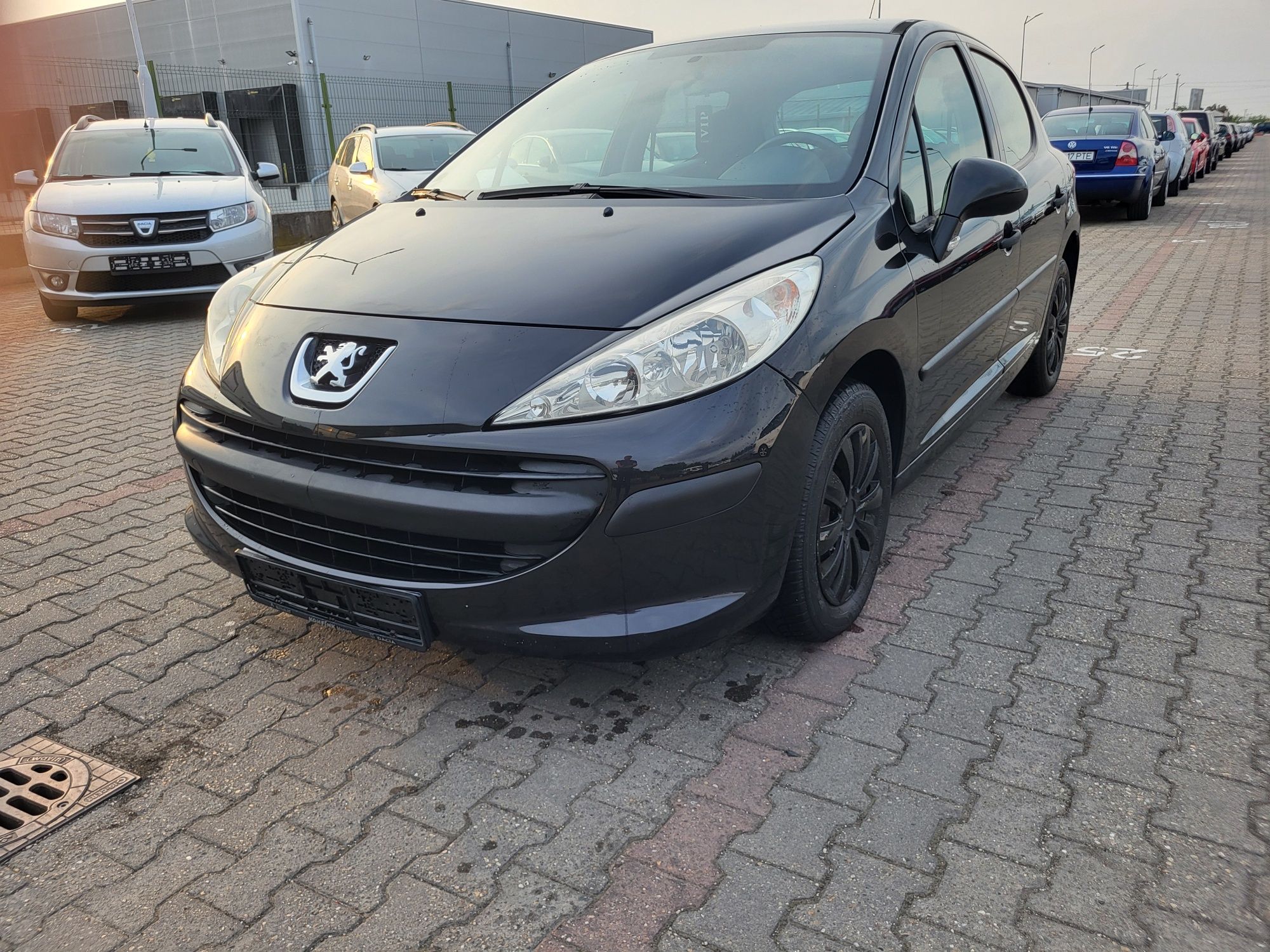 Vand Peugeot 207, 1,4 benzina 2009,