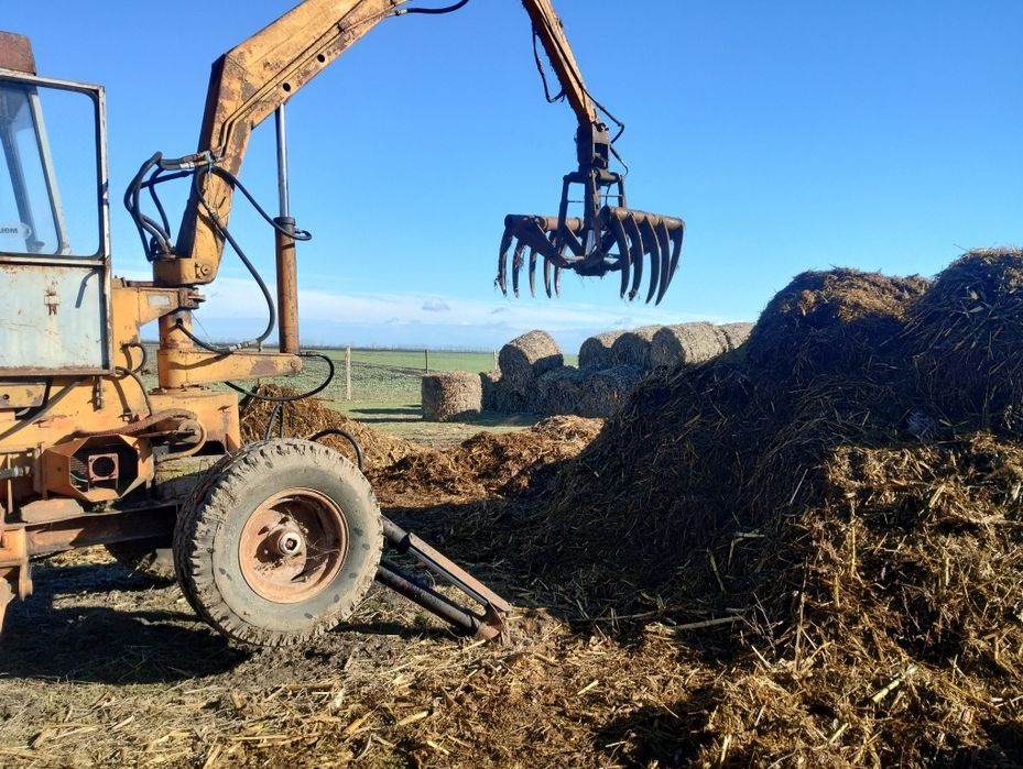 Vând încărcător de gunoi