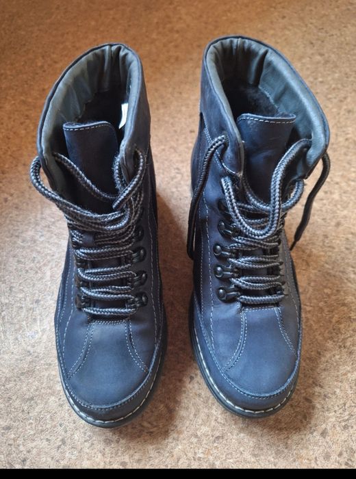 Ghete piele intoarsa