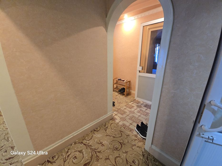 2 xona uy sotiladi kaliniskida