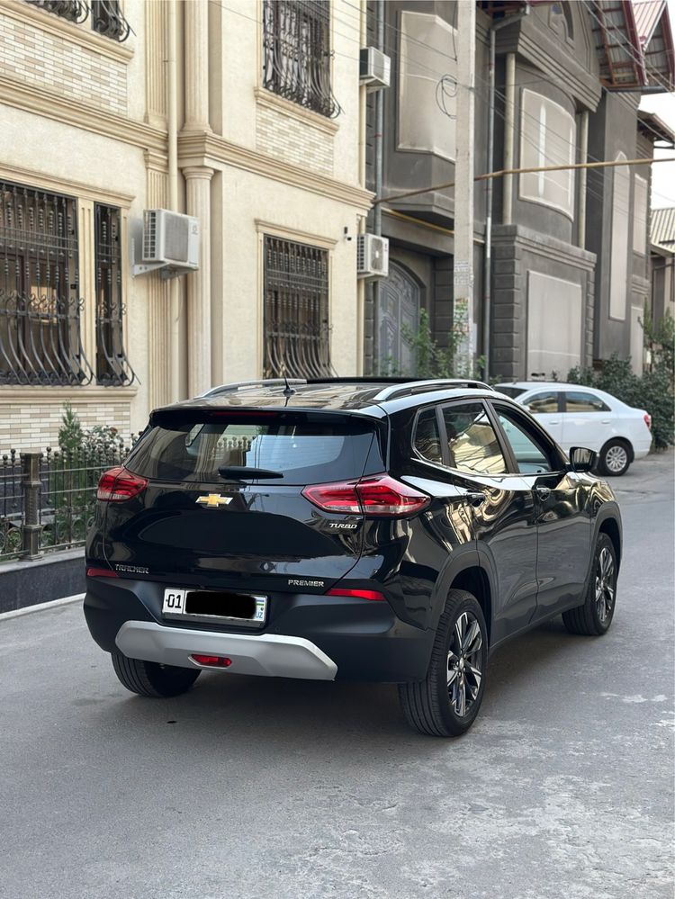 Treker 2 2023 Premier Full Avtomat karobka srochna sotiladi