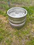 Butoaie de inox 30L---200 lei; 50L---250 lei negociabil