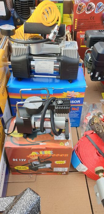 Компресор 12 v ,зарядно за акумулатор