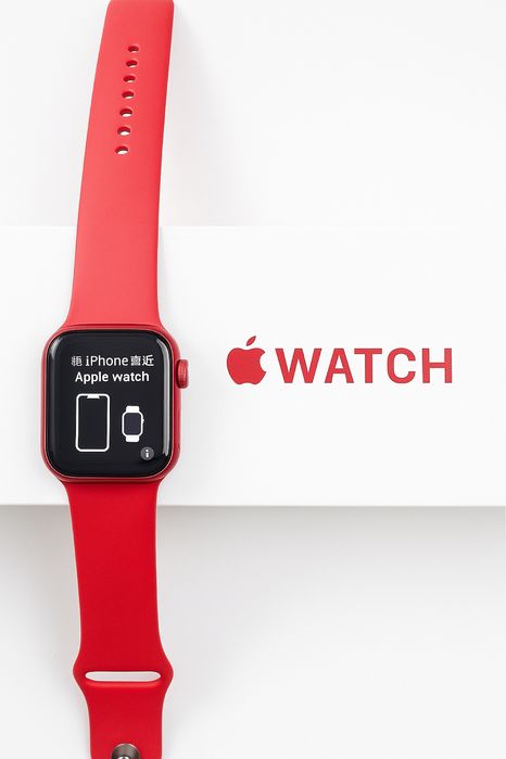 Apple Watch 7 Red
