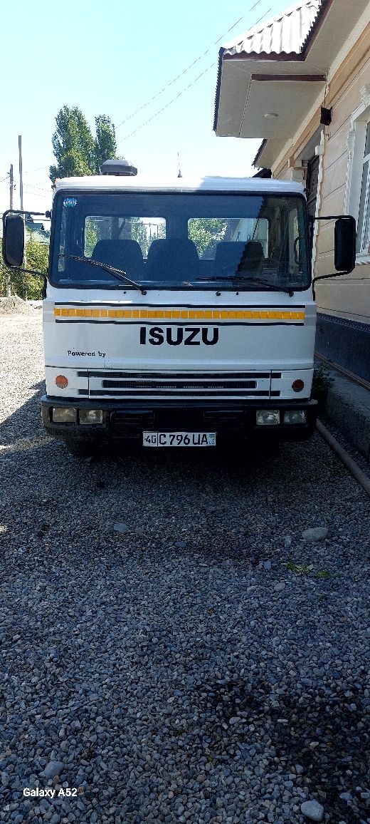 Isuzu samasval sotiladi xolati yaxshi