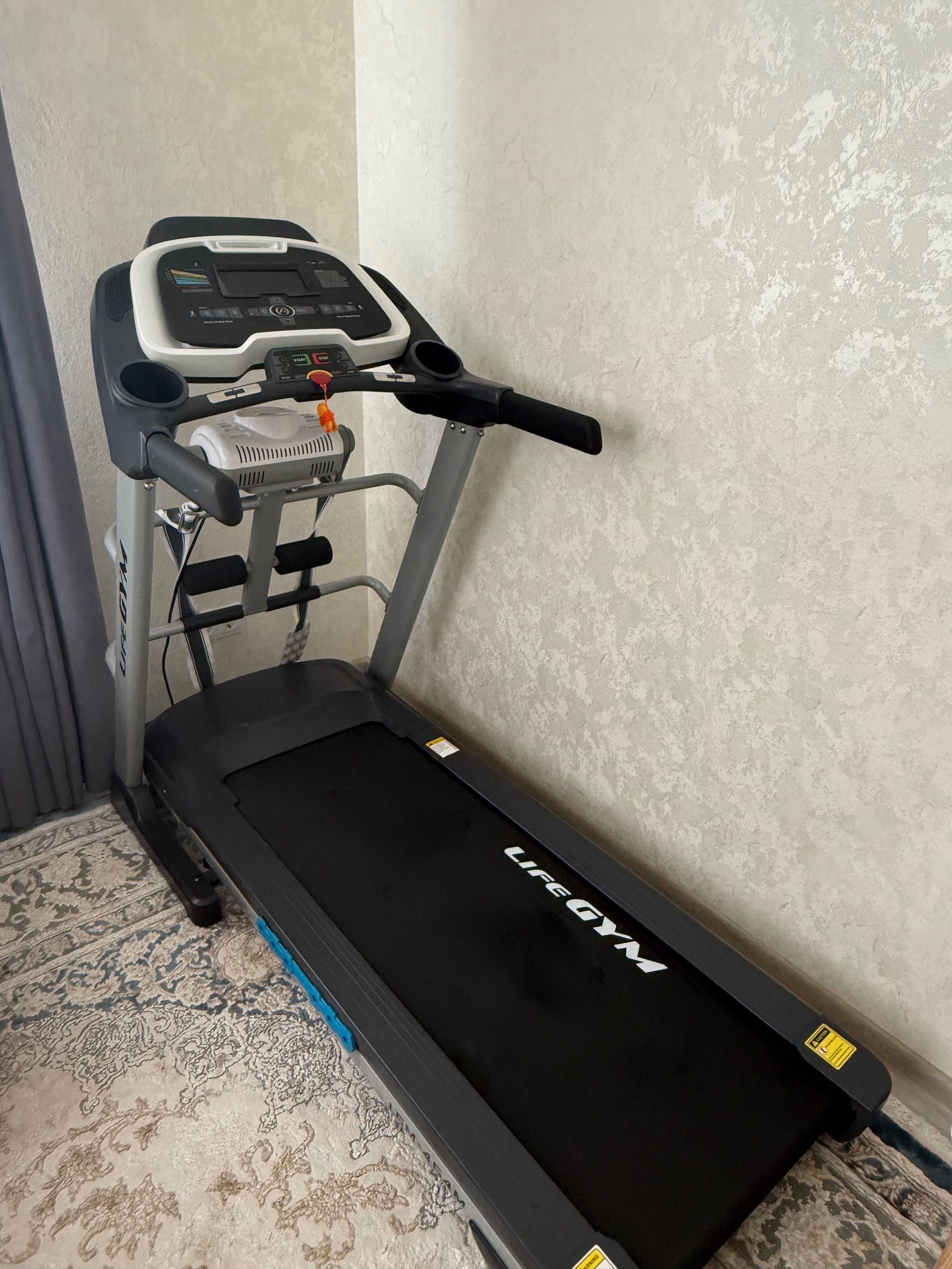 Беговая дорожка Life gym 454