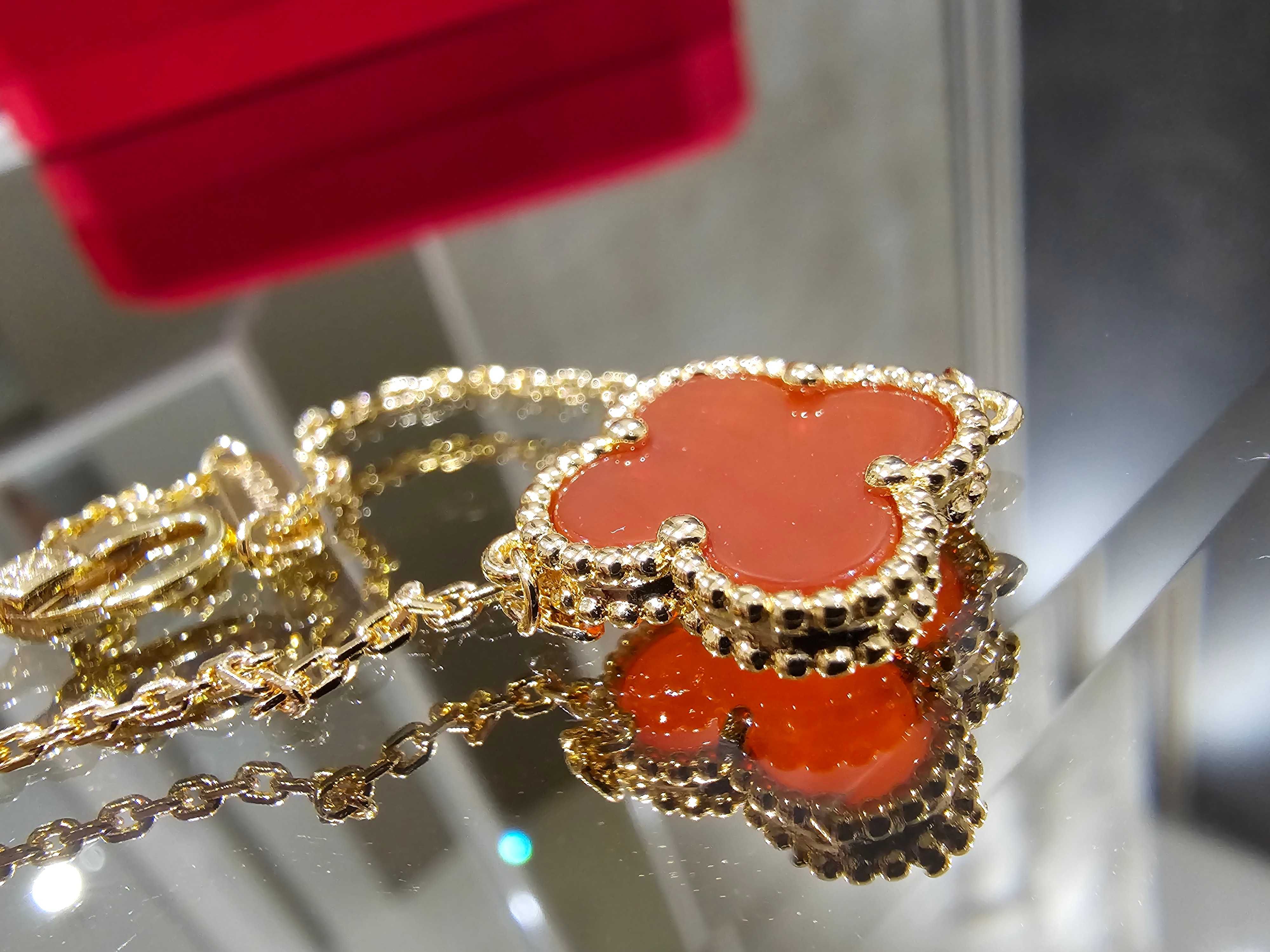 Van Cleef & Arpels VCA Rose Gold Red Alhambra 1 Motif Дамска Гривна