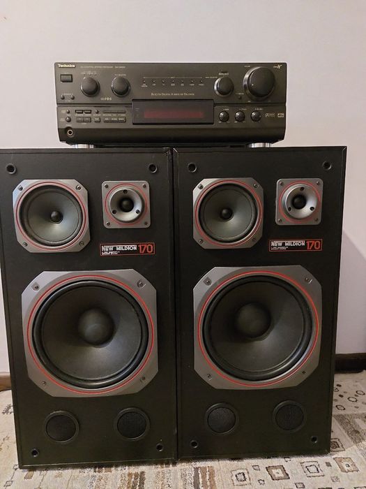 Продаётся Акустика усилитель и колонки