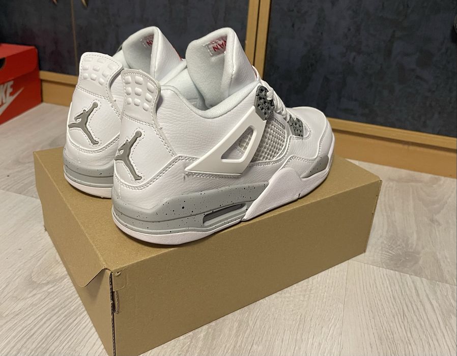 Jordan 4 Retro White Oreo