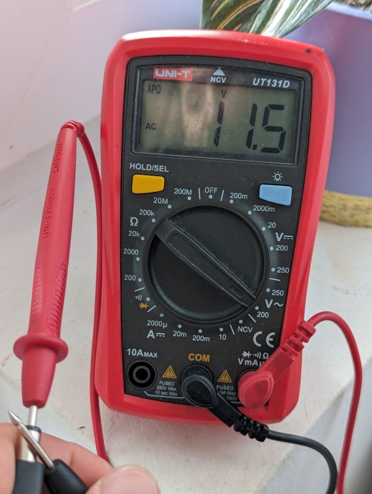 Alimentator/transformator/sursa AC~ 9V 1A curent alternativ