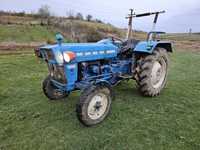 Vând Tractor ford 3000de 45de cp