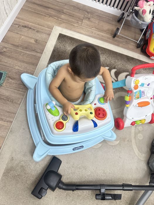 Продам ходунки для ребенка