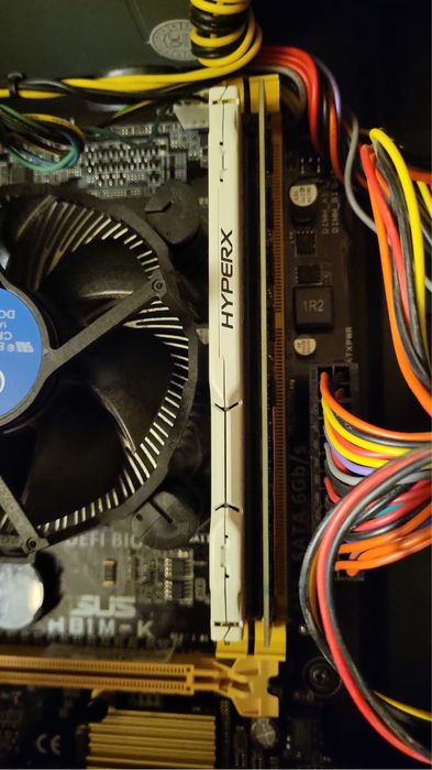 Calculator I5 intel 4460, ssd 500 gb, 8 gb ram + 500 HDD (Total 1 TB)