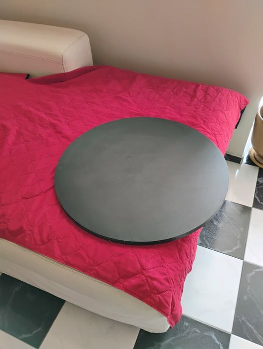 Продавам 3 вида маси холна,крьгла и маса за телевизор