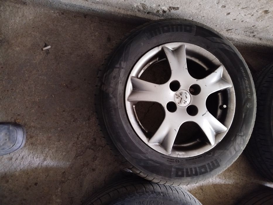 Лети джанти Rial 15" J6 4х108 с летни гуми 195/65/15