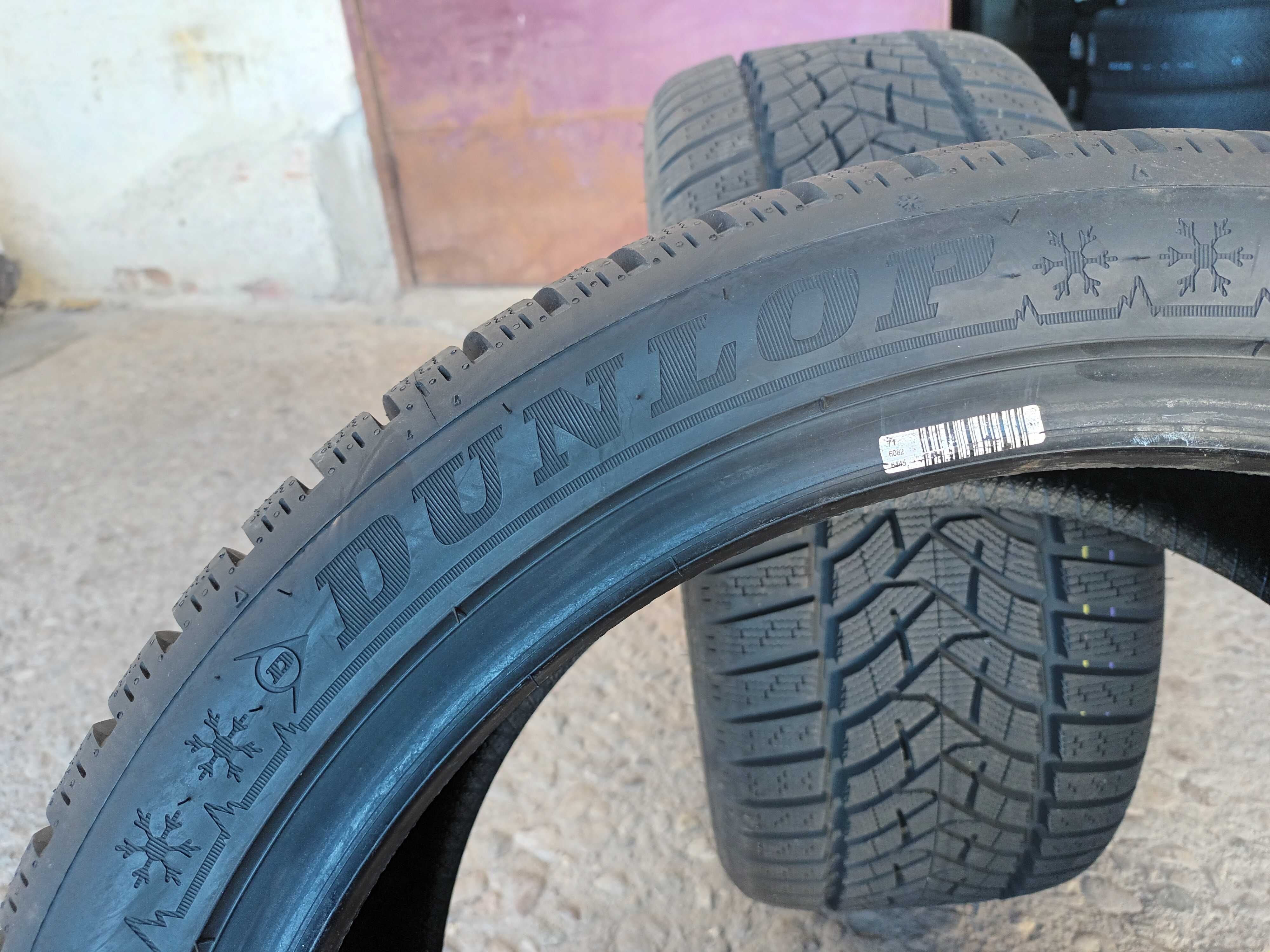 2 Нови зимни гуми 255/40 R19 Dunlop WInter Sport 5 100V M+S XL Germany