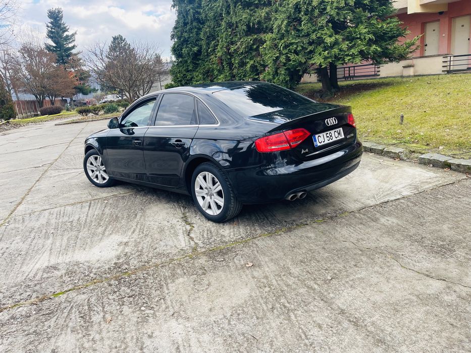 Vând audi A4 2010