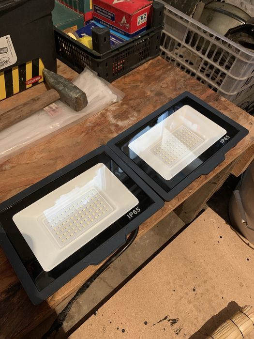 Прожектор хорошего качества