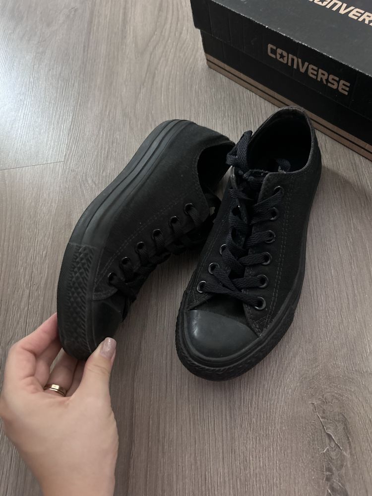 Vand tenisi converse negru, marime 37