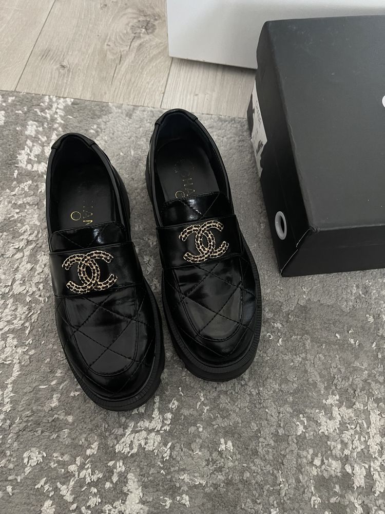 Pantofi Chanel nr 36 piele naturala