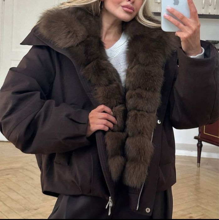 Женская теплая куртка на зиму с натуральным мезом лисы.