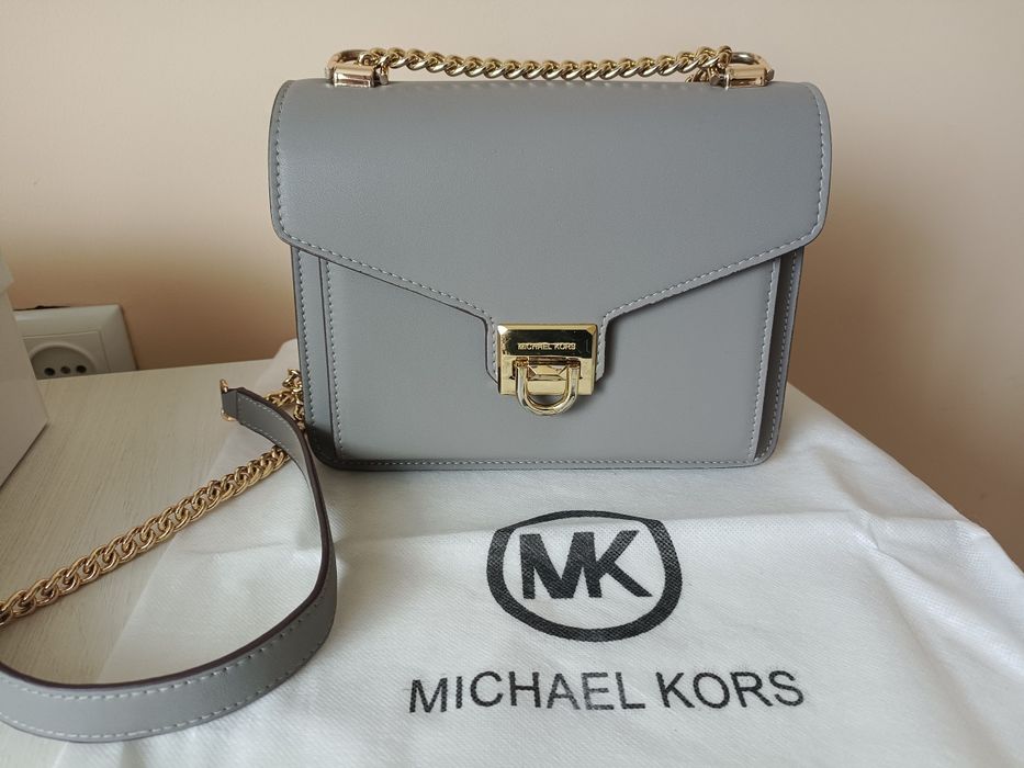 Продам состояние новое. Натуральная кожа. Уступлю. Уступлю