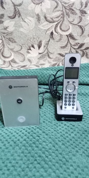 Радиотелефон Motorola