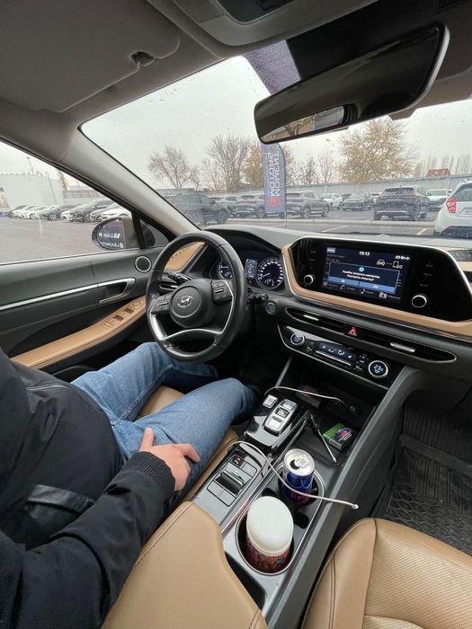Hyundai Sonata 2L full pozitsya avtomobil sotiladi !