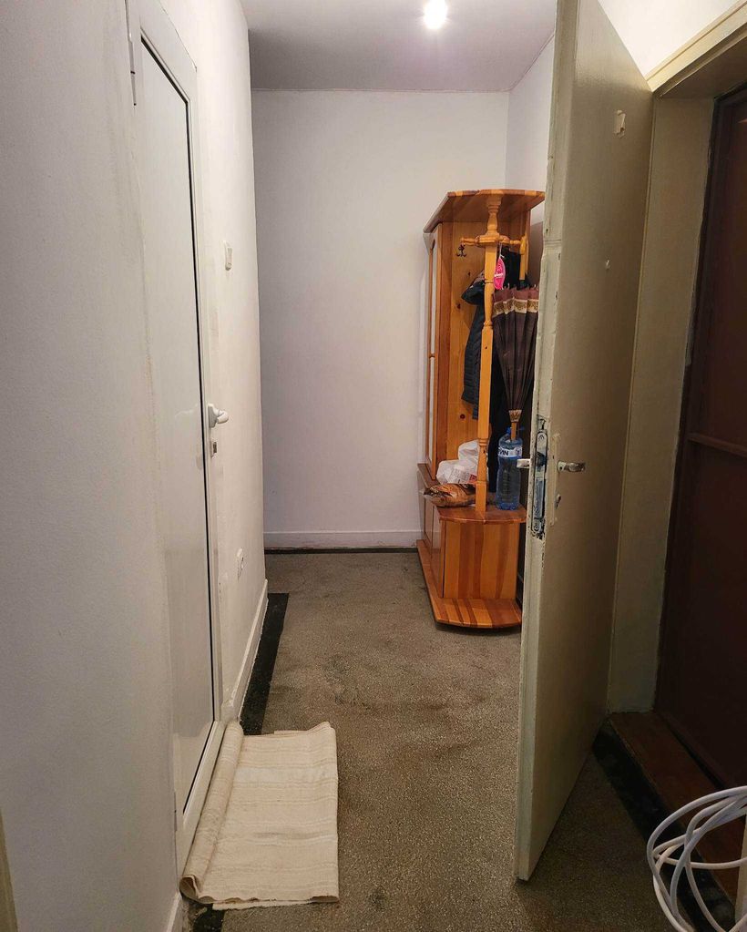 Дава се под наем Едностаен апартамент в Бургас, Зорница - 40 кв.м за 102 € - Снимка #2