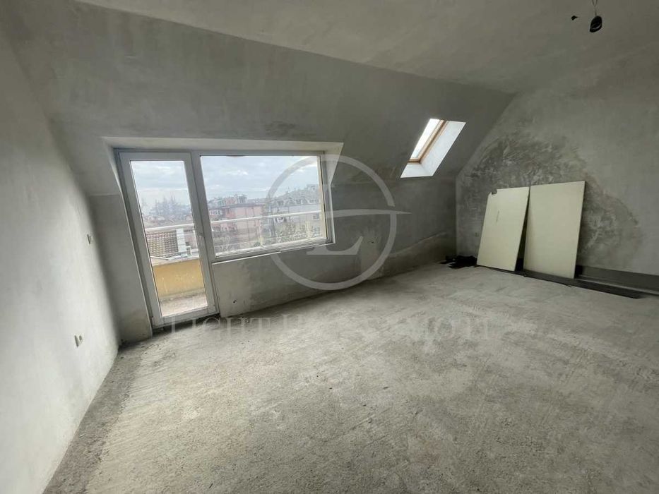 Продава се Двустаен апартамент в Пловдив, Кършияка - 125 кв.м за 1120 €/кв.м - Снимка #2