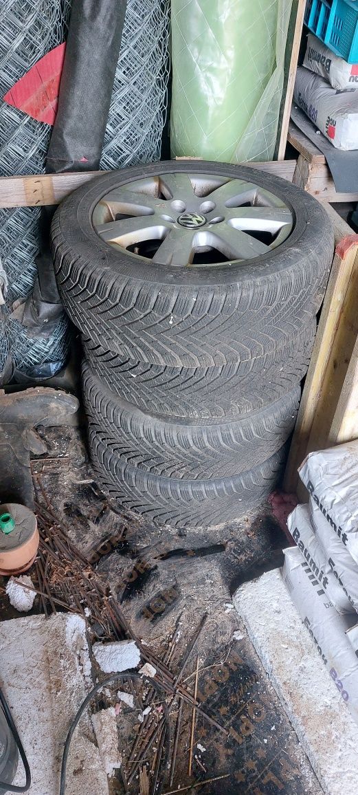 Алуминиеви джанти 16" заедно със зимни гуми