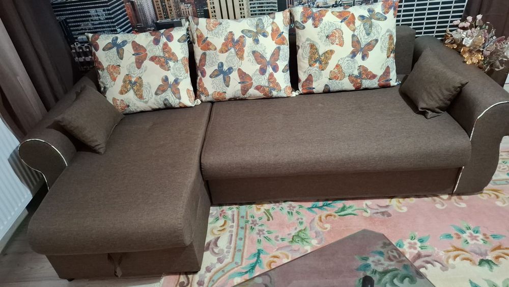 canapea in stare impecabila