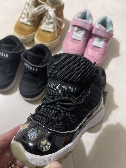 Adidasi/ghete marime 22-23