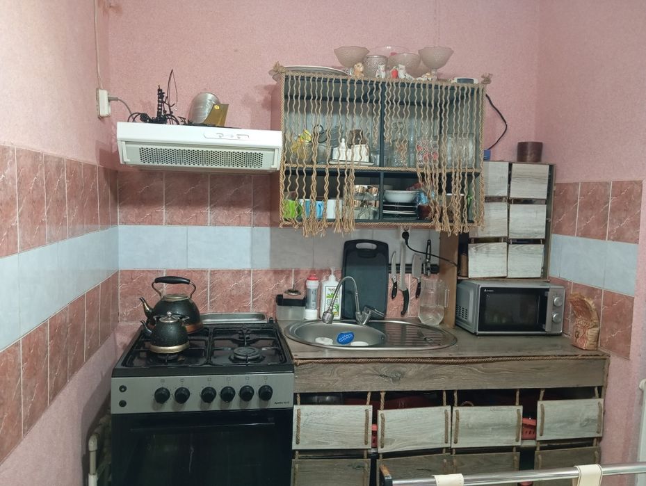 Продается частный дом 79кв 4 ком,6 сот,в центре города