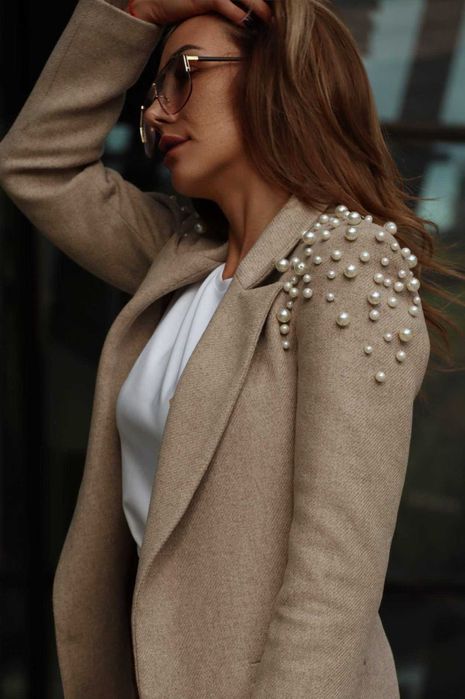 Намален MIJEL нов с етикет плътен блейзър с перли в цвят мока