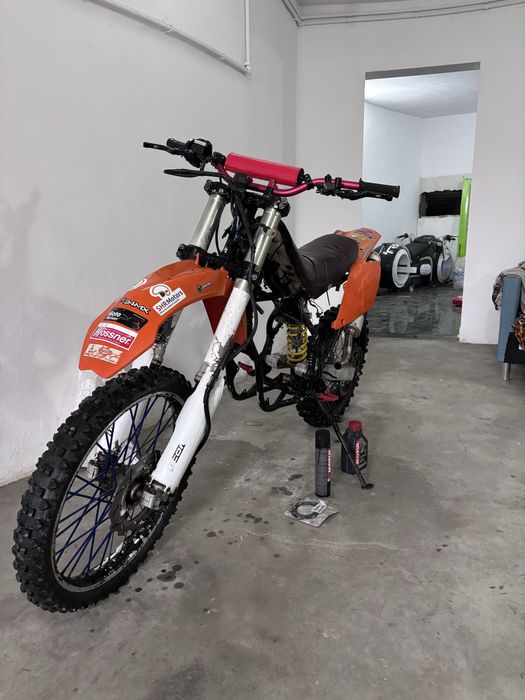 Vand/Dezmembrez cadru Honda CR250