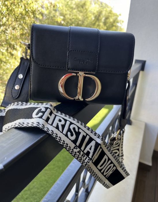 Нова дамска чанта Диор