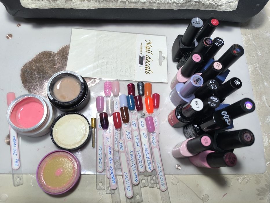 Продам маникюрный набор б у