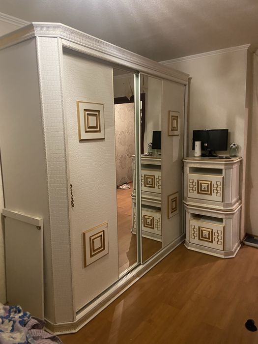 Мебел на спалню.