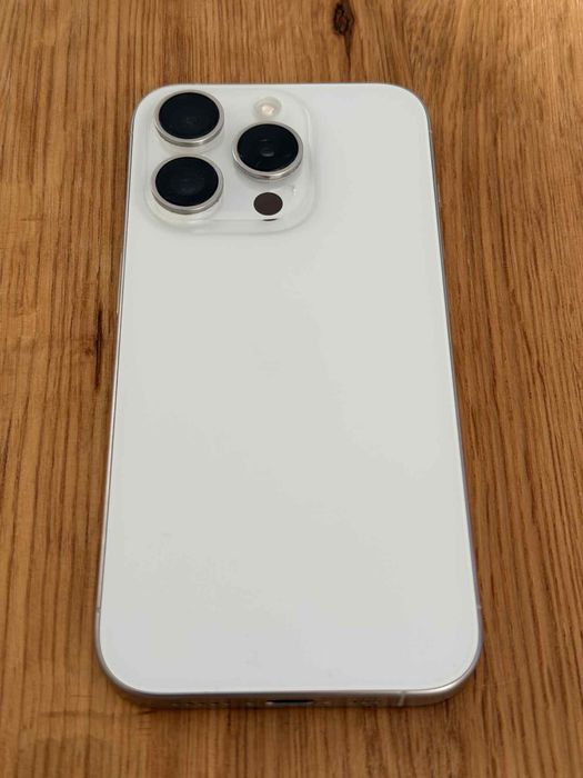 Vand iPhone 15 Pro Silver 256GB