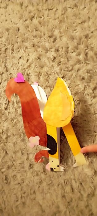 Buna ziua! Vand acest dragon paper!