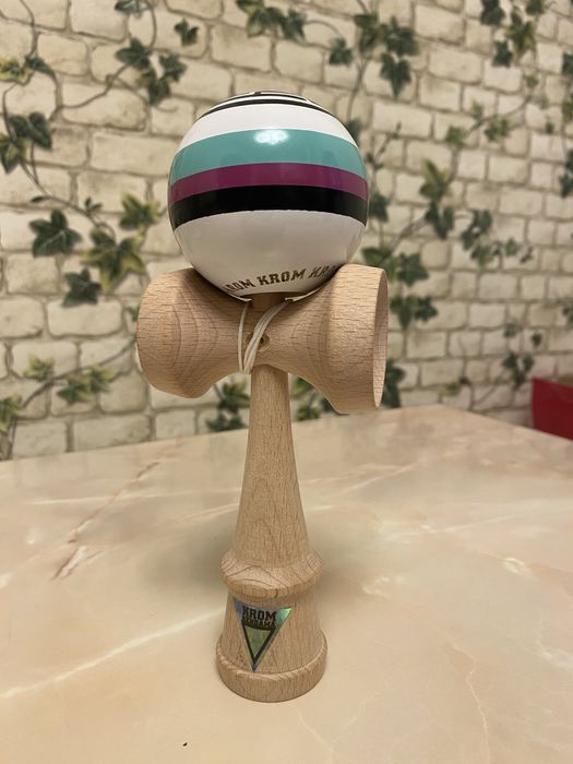 Kendama Krom din lemn
