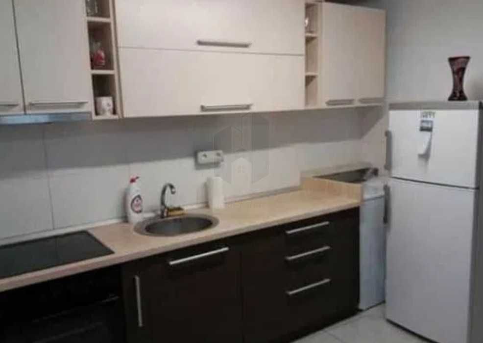 Дава се под наем Едностаен апартамент в Бургас, Ветрен - 40 кв.м за 153 € - Снимка #1