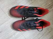 Adidasi fotbal noi