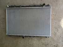 Vând radiator volvo