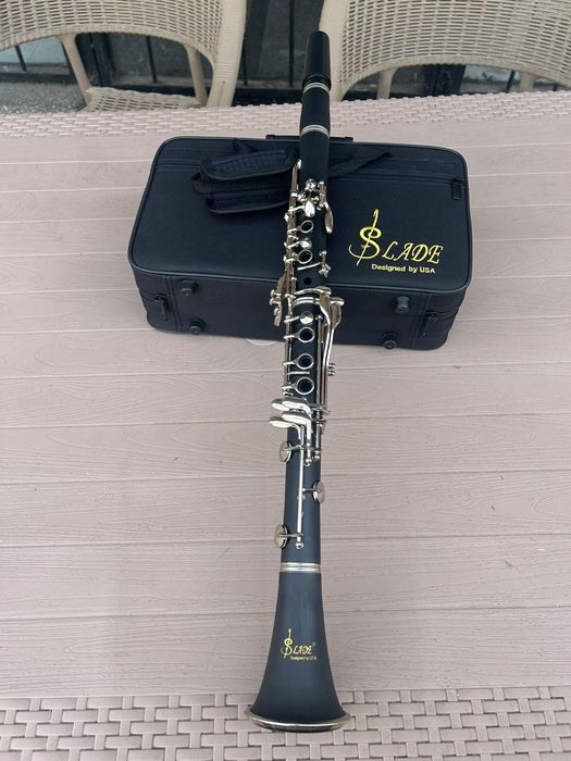 Продавам кларинет