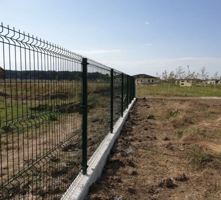 Mester de garduri din plasa bordurata sau val